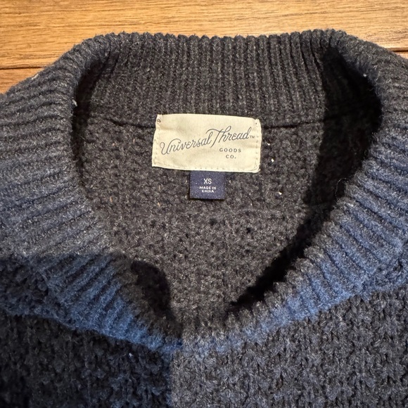 Universal Thread Sweater - Picture 2 of 3